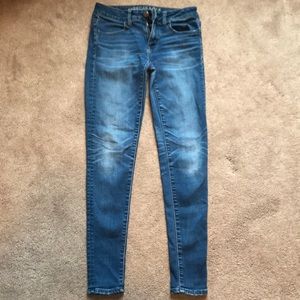 American Eagle Skinny Jeans in Size 2 Regular